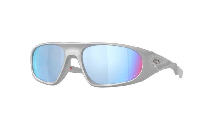  Oakley OO9528-952807