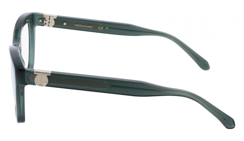  Ferragamo SF3022-320